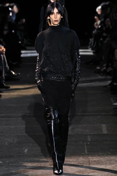 Look 36